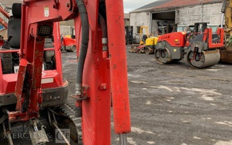 YANMAR VIO25-4  242573