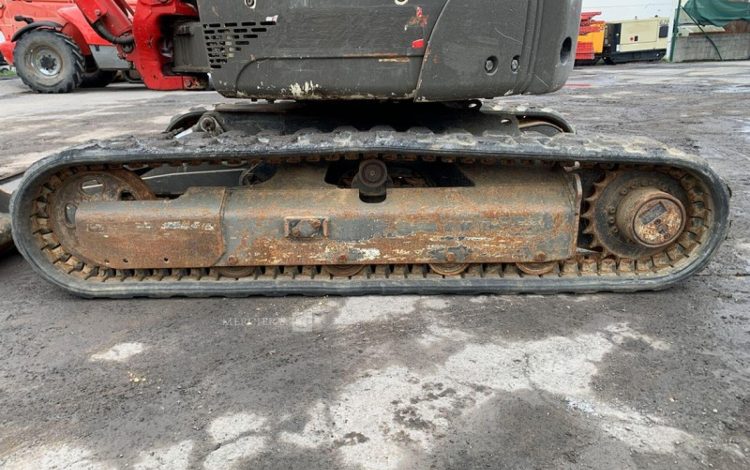 YANMAR VIO25-4  242573