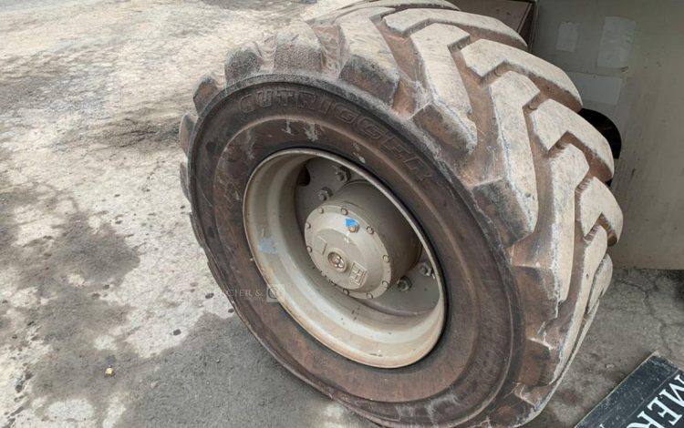 GENIE S-125  T40DVG012