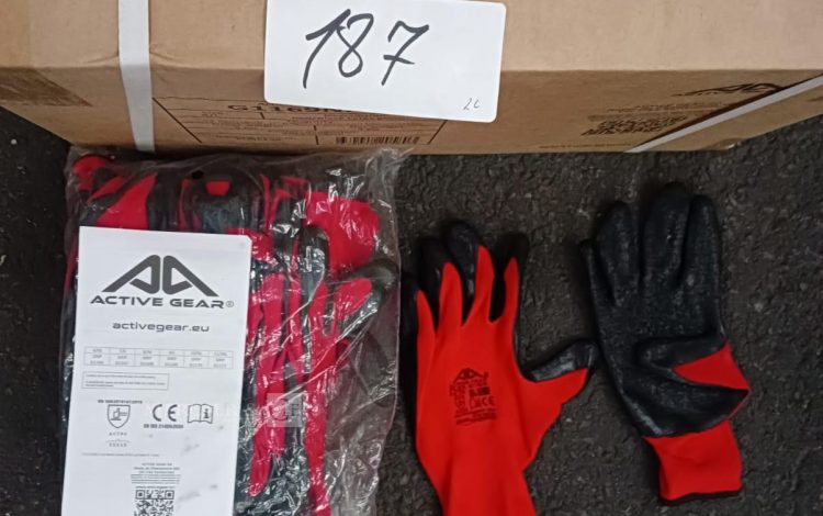 Autre Lot de 240 paires de gants de manutention Active Gear modèle G1169NP, en latex r  189
