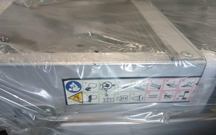 Autre Lot de 3 passerelles de chantier Youngman en aluminium, 6 marches .  196