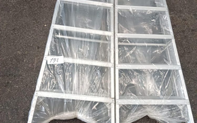 Autre Lot de 2 rampes daccès aluminium  6 marches, marque YOUNGMAN  200