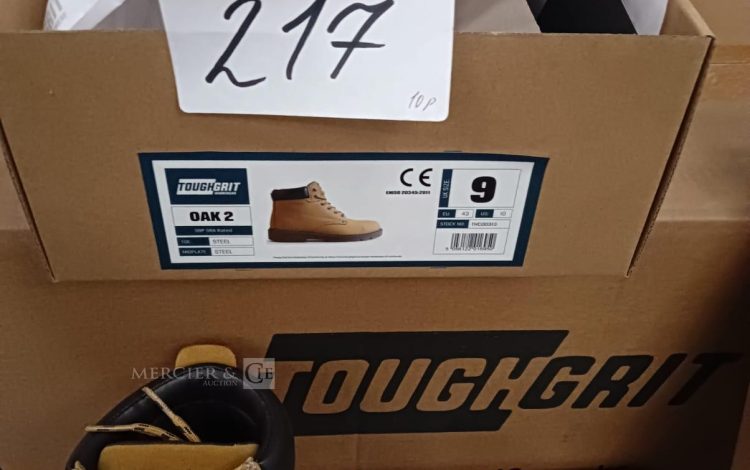 Autre Lot de 10 paires de chaussures de sécurité ToughGrit  Taille 9 (43)  219