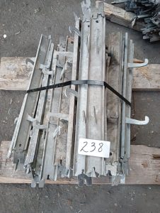 Autre Lot de 50 entretoises métalliques de 60 cm, utilisées pour le maintien et lespa  240