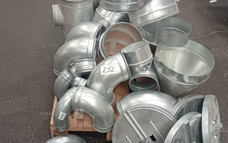 Autre Lot de 40 accessoires pour ventilation différentes modèles  254