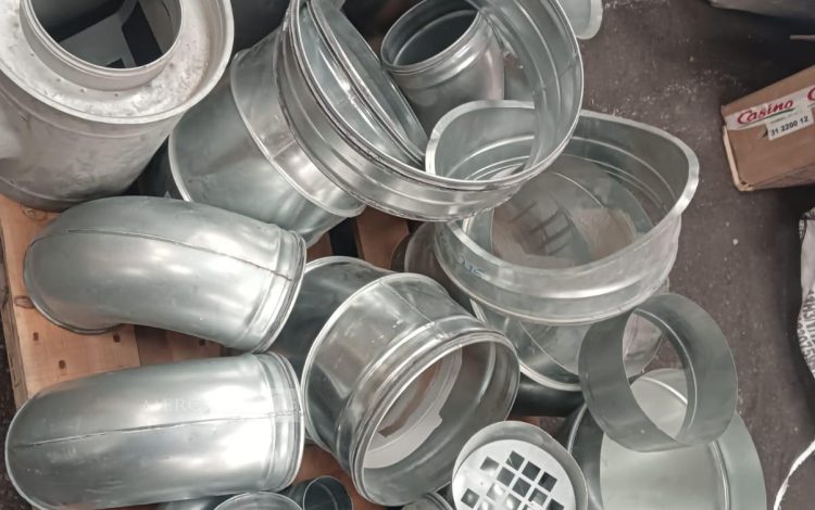 Autre Lot de 40 accessoires pour ventilation différentes modèles  254