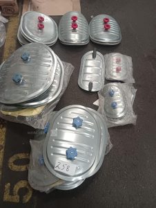 Autre Lot de 18 trappes de visite pour gaine , différentes tailles  259