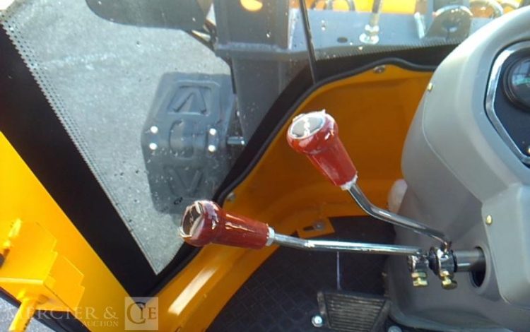 BLANCHE CHARGEUSE ARTICULLE TW36 1.6T 1H AN2025 JAUNE 25D071