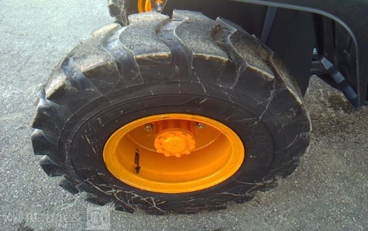 BLANCHE CHARGEUSE ARTICULLE TW36 1.6T 1H AN2025 JAUNE 25D071