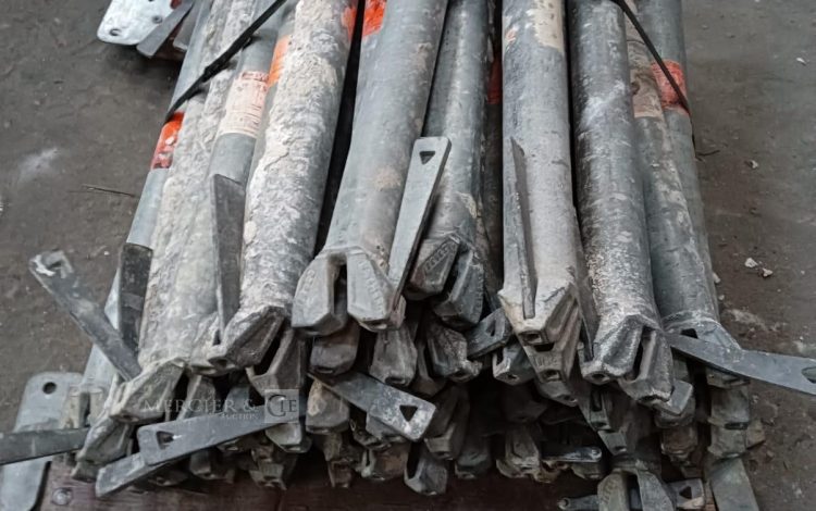 Autre Lot de 50 diagonales Layer de 70 cm, utilisées pour le contreventement et la sta  26