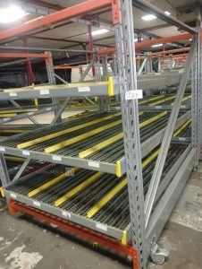 Autre Lot de 5 paires de rayonnages dynamiques , chaque rayonnage à 170cm x 220 cm hau  285