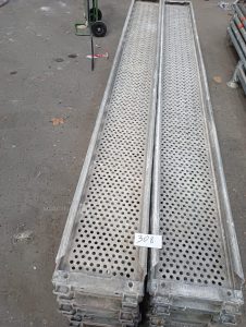 Autre Lot de 14 plateaux déchafaudage Layer, longueur 300 cm et largeur 30 cm. Modèle  309