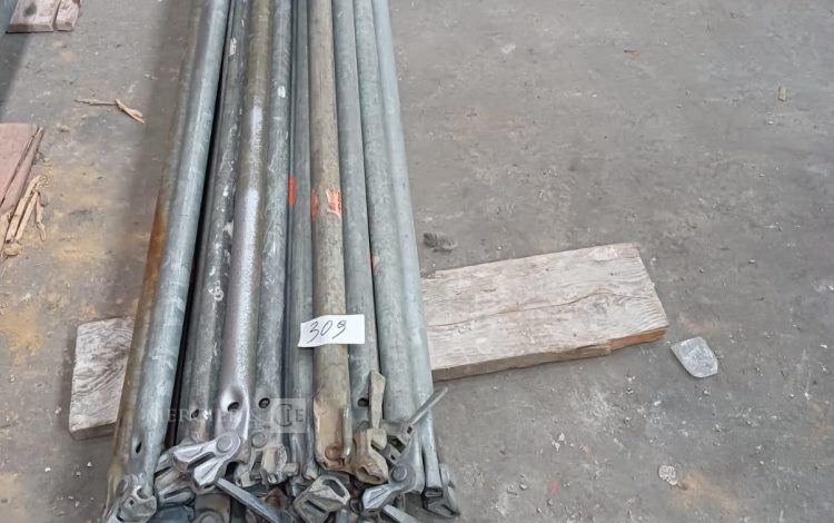 Autre Lot de 20 barres de garde-corps  225 cm  Marque Layer  310