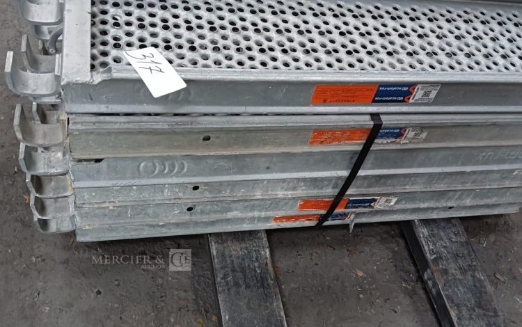 Autre Lot de 11 planchers acier  100 × 30 cm, marque Scafom  318