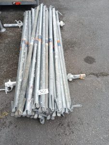 Autre Lot de 30 pièces  Montants 200 cm Scafon  323