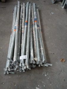 Autre Lot de 30 pièces  Montants 150 cm Scafon  325