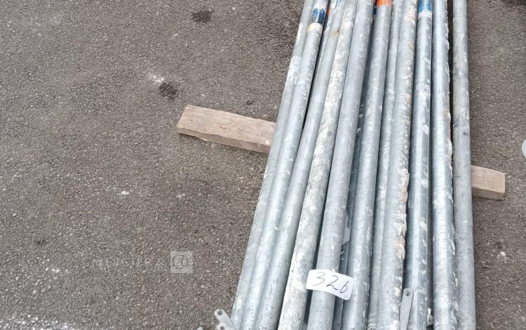 Autre Lot de 30 pièces  Montants 250 cm Scafon  327