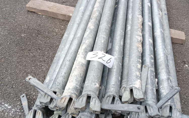 Autre Lot de 30 pièces  Montants 250 cm Scafon  327