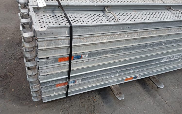 Autre Lot de 30 plateaux de 200 x 30 cm  Marque Scafon  332