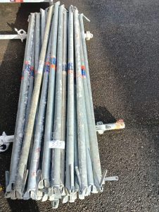 Autre Lot de 30 pièces  Montants 200 cm Scafon  336