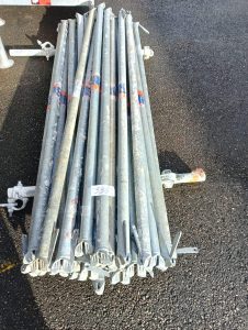 Autre Lot de 30 pièces  Montants 200 cm Scafon  337