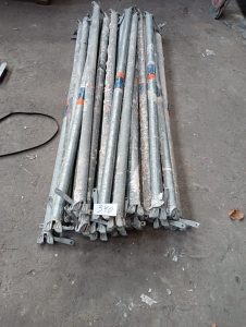Autre Lot de 30 pièces  Montants 150 cm Scafon  341