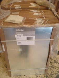 Autre Palette composée de 108 miroirs rectangulaires modèle Bruges de la marque Altern  357