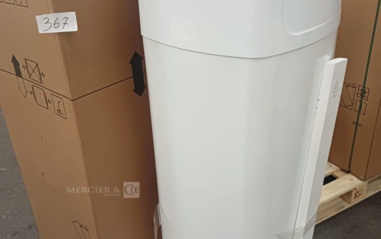 Autre Chauffe-eau électrique vertical modèle DHW LT 100, type TC 100 ZNT, marque Tiki,  368