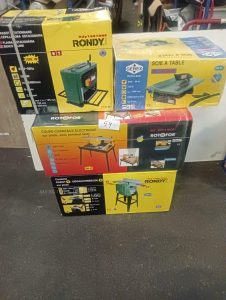 Autre Ensemble de 4 machines neuves en cartons dorigine, comprenant une raboteuse st  54