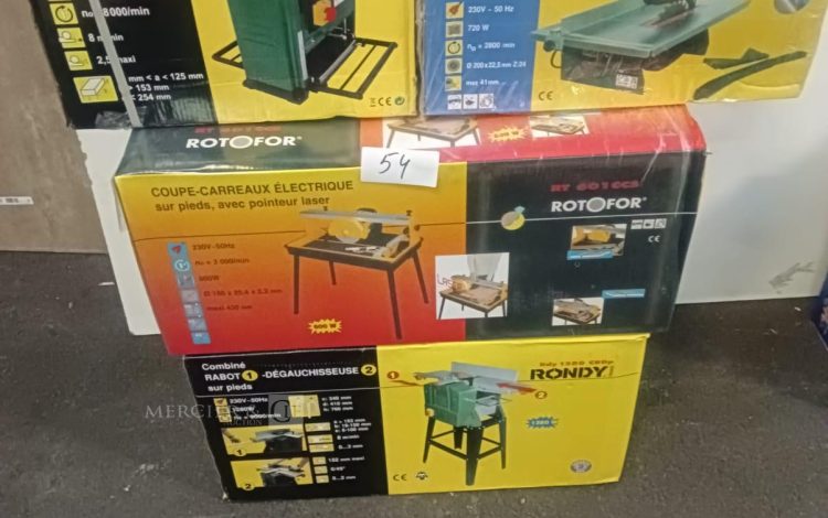 Autre Ensemble de 4 machines neuves en cartons dorigine, comprenant une raboteuse st  54