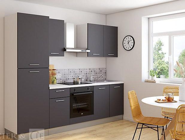 Autre Cuisine contemporaine d&rsquo;environ 2,4 ml au design sobre et élégant. Façades gris  84