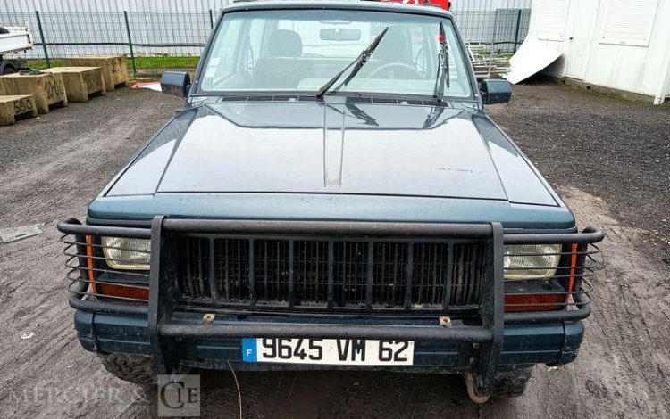JEEP 4X4 CHEROKEE XJ 174CV BOITE AUTOMATIQUE  9645VM62
