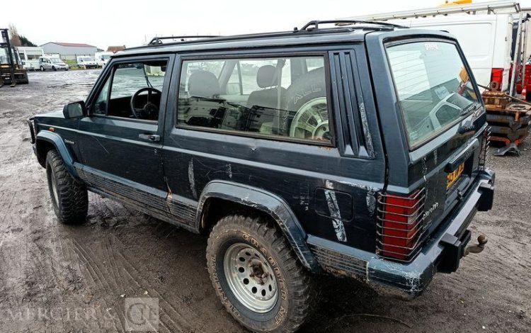 JEEP 4X4 CHEROKEE XJ 174CV BOITE AUTOMATIQUE  9645VM62