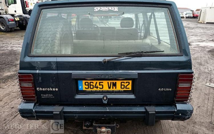 JEEP 4X4 CHEROKEE XJ 174CV BOITE AUTOMATIQUE  9645VM62