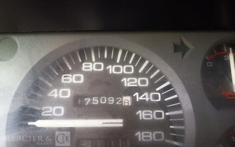 JEEP 4X4 CHEROKEE XJ 174CV BOITE AUTOMATIQUE  9645VM62