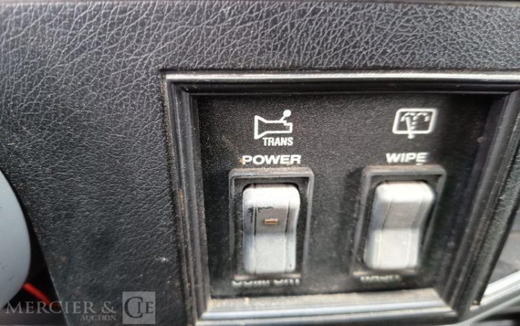 JEEP 4X4 CHEROKEE XJ 174CV BOITE AUTOMATIQUE  9645VM62