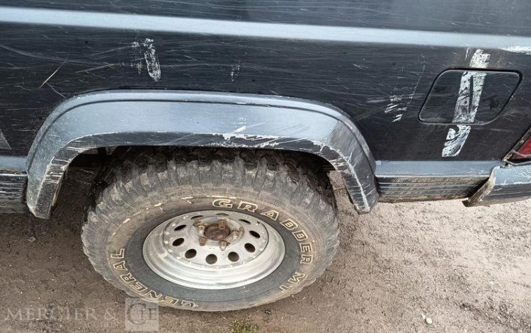 JEEP 4X4 CHEROKEE XJ 174CV BOITE AUTOMATIQUE  9645VM62