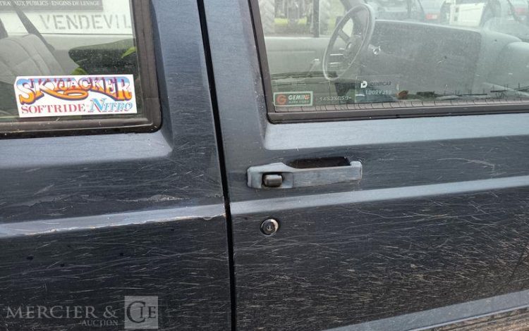 JEEP 4X4 CHEROKEE XJ 174CV BOITE AUTOMATIQUE  9645VM62