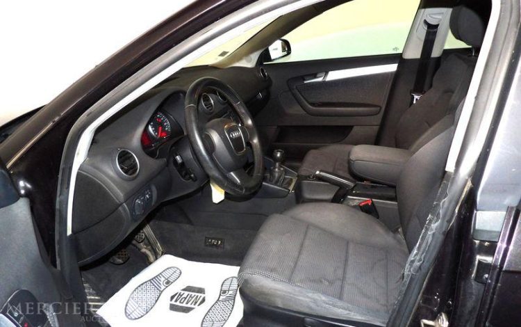 AUDI A3 SPORTBACK 2.0 TDI 140CH AMBITION  AE-461-ZW