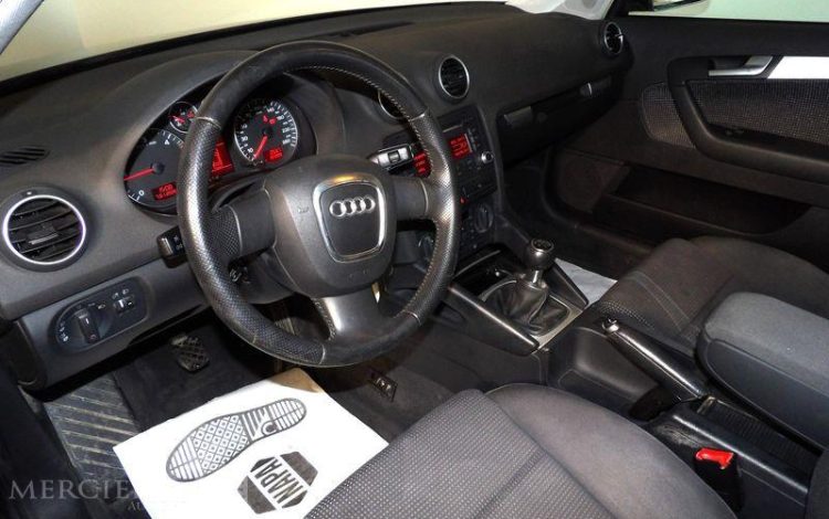 AUDI A3 SPORTBACK 2.0 TDI 140CH AMBITION  AE-461-ZW