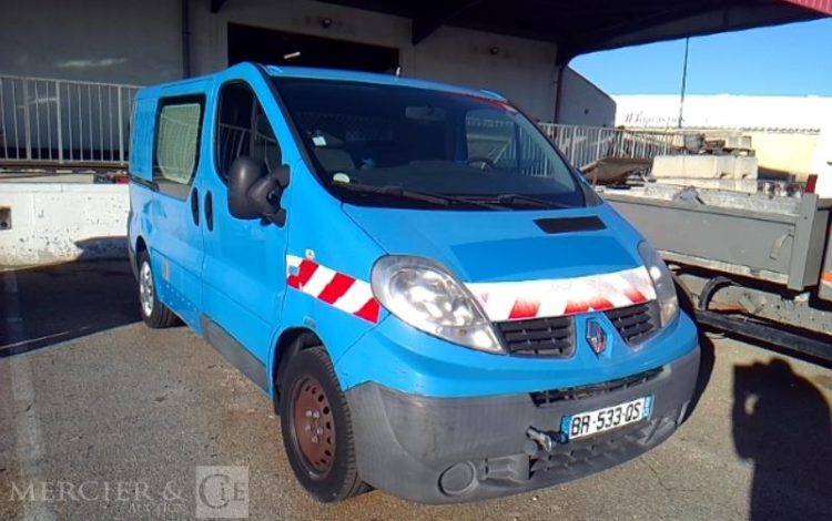 RENAULT TRAFIC II DCI BLEU BR-533-QS