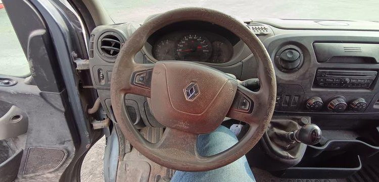 RENAULT MASTER III TRACTION FOURGON L2H2 F3500 2.3 DCi 16V 125 CV – DIESEL – 290689 KMS BLEU BV-795-RA