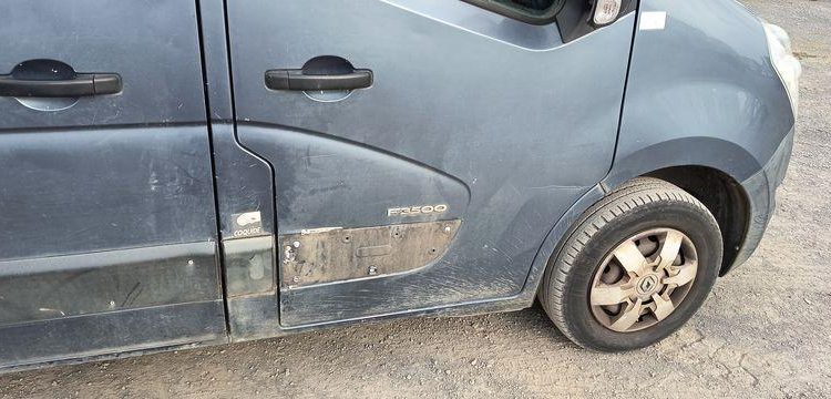 RENAULT MASTER III TRACTION FOURGON L2H2 F3500 2.3 DCi 16V 125 CV – DIESEL – 290689 KMS BLEU BV-795-RA