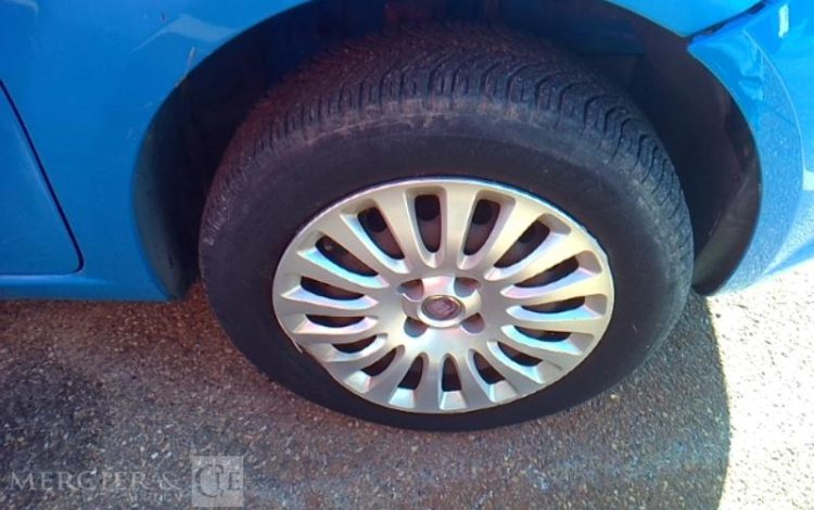 FIAT PUNTO SOCIETE 1.4 GNV 75 DYNAMIC BLEU BV-975-WE