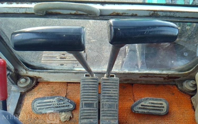 KOBELCO MINI PELLE SK60-C 6T 7704H AN2012 VERT C3611