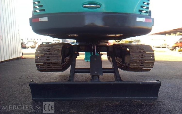 KOBELCO MINI PELLE SK60-C 6T 7704H AN2012 VERT C3611