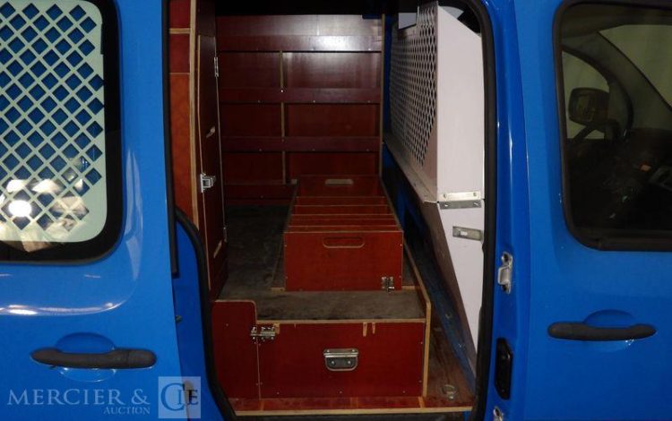 RENAULT KANGOO FOURGON 1.5 DCI 75 CONFORT BLEU CF-053-AS