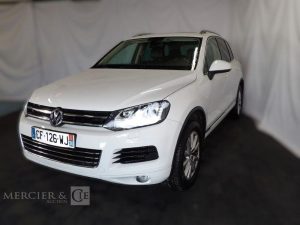 VOLKSWAGEN TOUAREG 3.0 TDI 205CH BLUEMOTION R EXCLUSIVE 4MOTION TIPTRONIC BVA BLANC CF-126-WJ