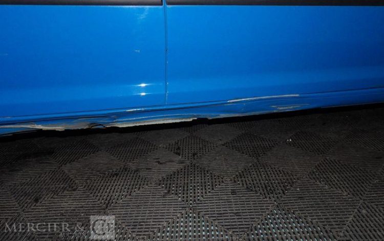 VOLKSWAGEN CADDY FOURGON 2.0 ECOFUEL 110 BLEU CN-367-PY