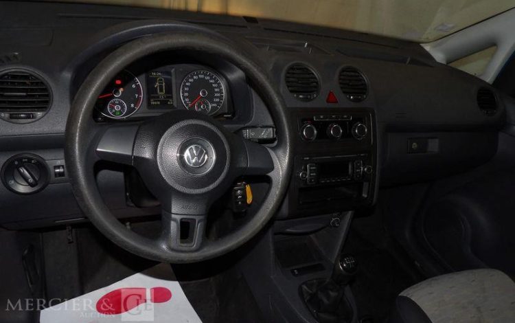 VOLKSWAGEN CADDY FOURGON 2.0 ECOFUEL 110 BLEU CN-367-PY